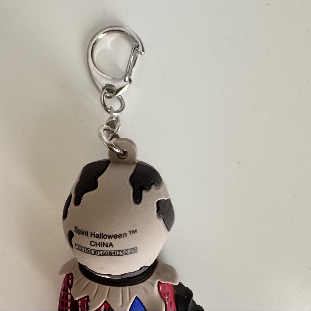 Barnyard Butcher with Head Character Bag Clip / Keychain by Spirit Halloween - Picture 5 of 6